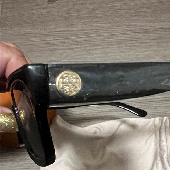 Tory Burch Black Rectangular Sunglasses - Picture 3 of 11